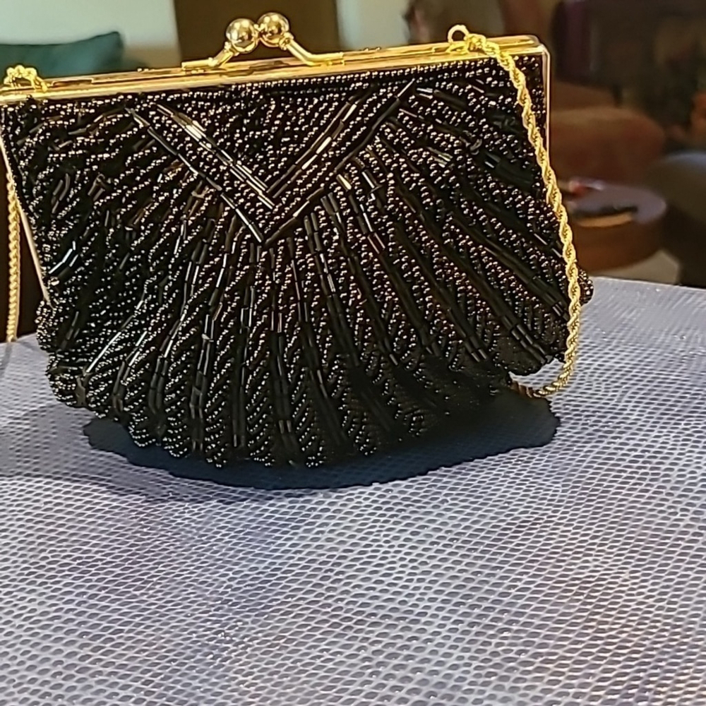 Beaded evening bag. Lovely black satin and beads gold clasp. Sz. 6"x6". (#1315) - Picture 4 of 14